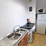 En S'agaró Con Piscina, Terraza Y Se Admiten Mascotas, Cerca Del Mar - Es-298-15 Apartamento